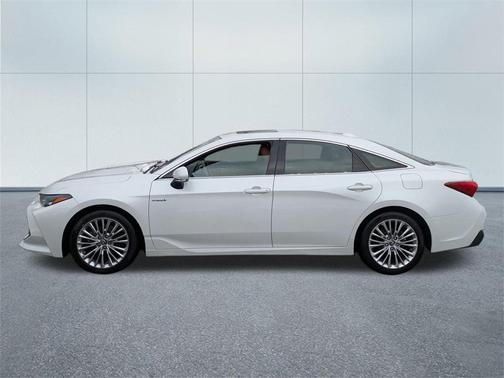 2019 Toyota Avalon Hybrid Limited