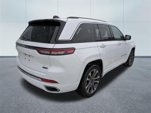 2023 Jeep Grand Cherokee Overland