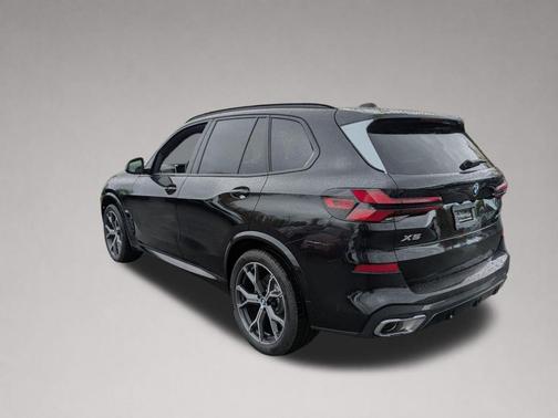 Black Sapphire Metallic 2026 BMW X5 xDrive40i