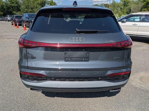 2025 Audi Q5 2.0T quattro Premium