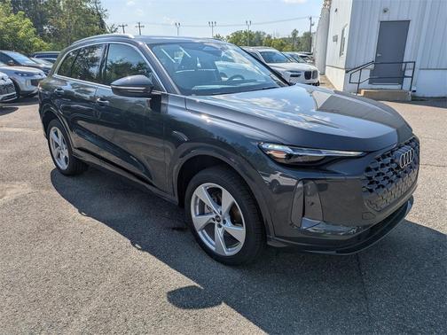 2025 Audi Q5 2.0T quattro Premium