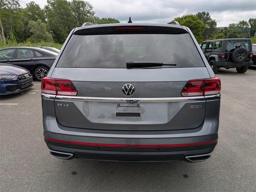 2022 Volkswagen Atlas 3.6L SE w/Technology