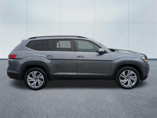 2022 Volkswagen Atlas 3.6L SE w/Technology