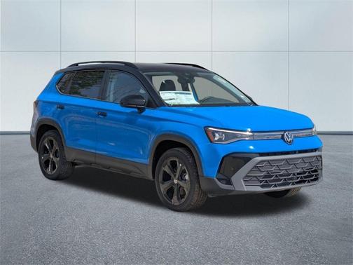 2025 Volkswagen Taos 1.5T SE Black