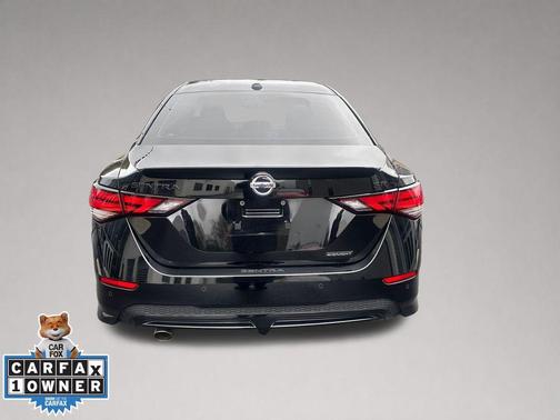 Black 2022 Nissan Sentra SR