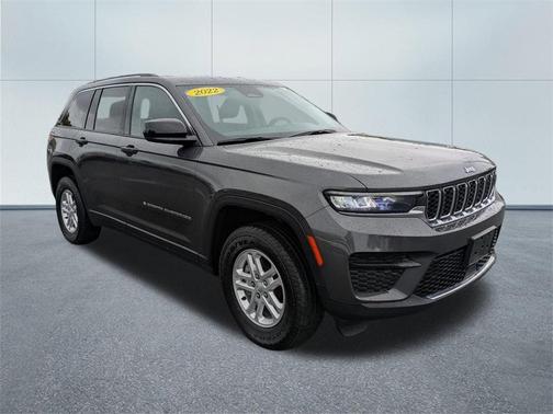 2022 Jeep Grand Cherokee Laredo
