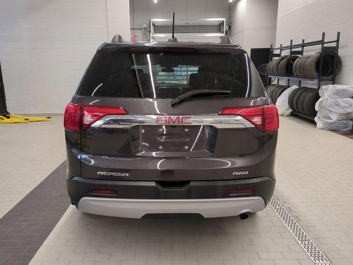 Iridium Metallic 2018 GMC Acadia SLE-2
