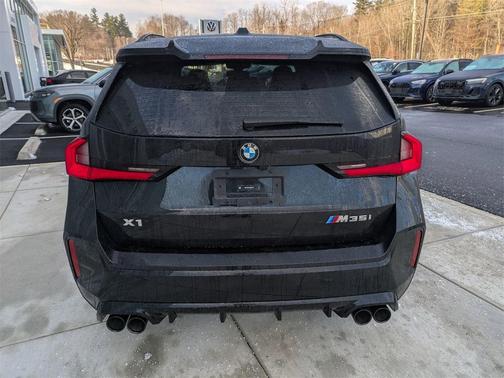 2025 BMW X1 M35i