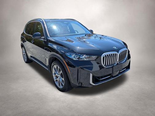 Black Sapphire Metallic 2025 BMW X5 xDrive40i