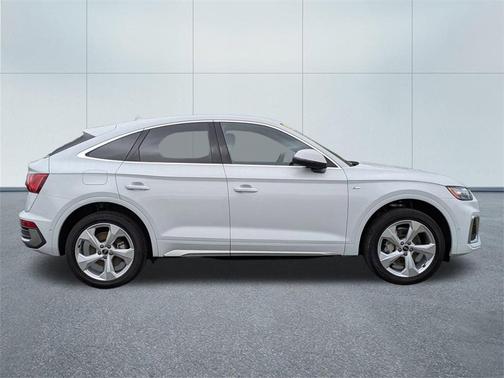 2024 Audi Q5 45 S line quattro Premium