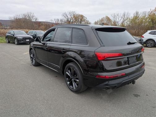 2026 Audi Q7 PLUS
