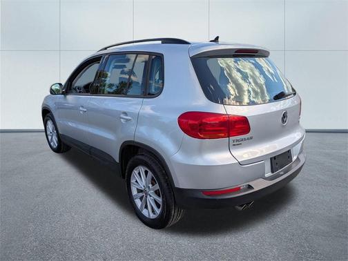 2017 Volkswagen Tiguan Limited 2.0T