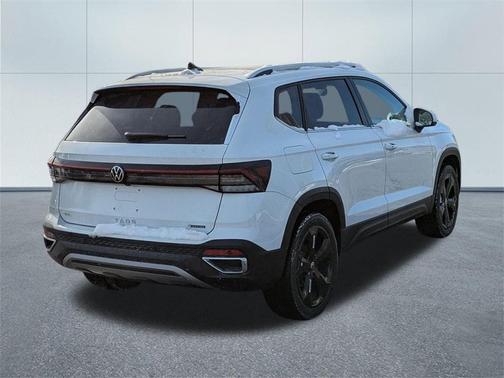 2025 Volkswagen Taos 1.5T SEL