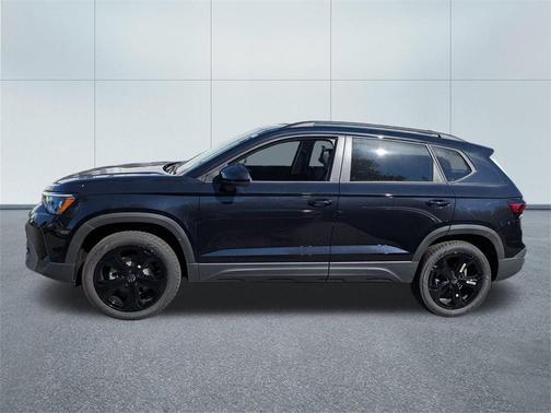 2025 Volkswagen Taos 1.5T SE Black