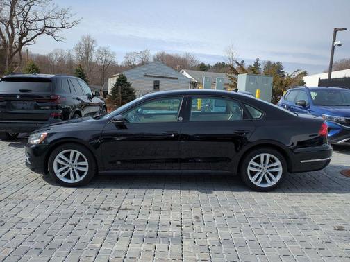 2019 Volkswagen Passat 2.0T Wolfsburg