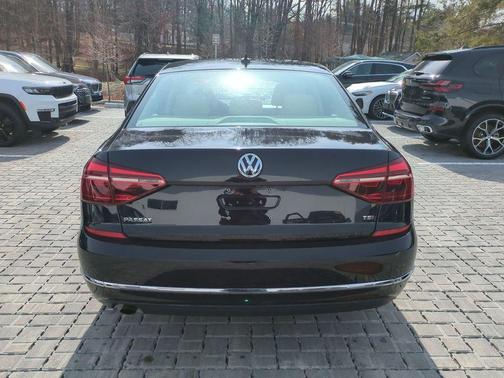 2019 Volkswagen Passat 2.0T Wolfsburg