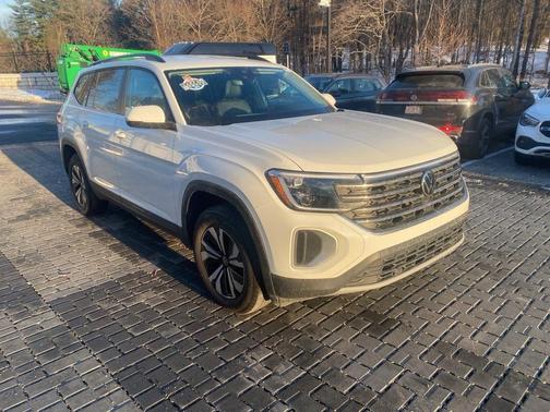2024 Volkswagen Atlas 2.0T SE