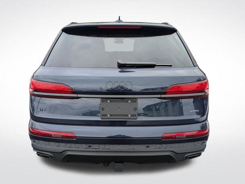 Blue Metallic 2026 Audi Q7 55 Premium Plus