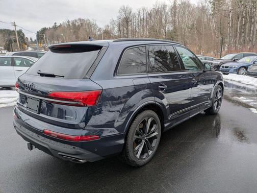 2026 Audi Q7 55 Premium Plus