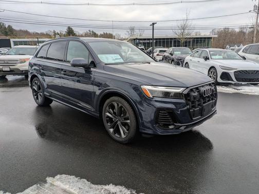 2026 Audi Q7 55 Premium Plus