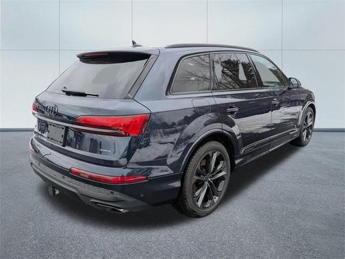2026 Audi Q7 55 Premium Plus