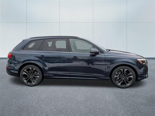 2026 Audi Q7 55 Premium Plus