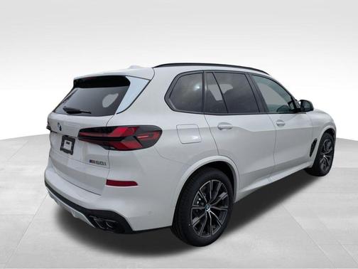 Alpine White 2026 BMW X5 M60i