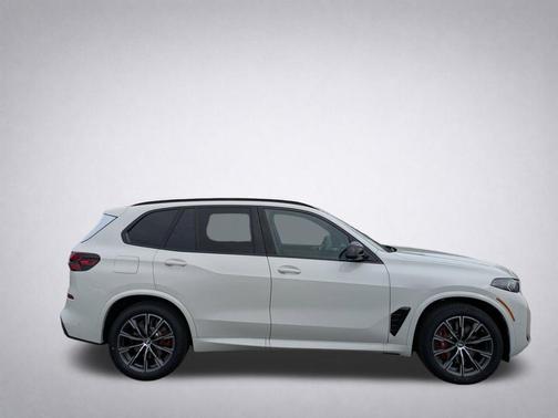 Alpine White 2026 BMW X5 M60i