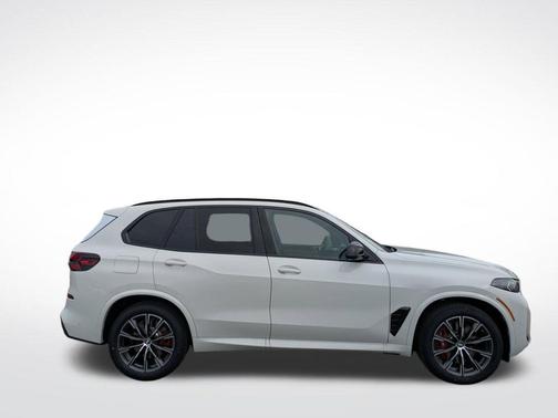 Alpine White 2026 BMW X5 M60i