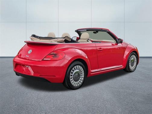2016 Volkswagen Beetle 1.8T SE