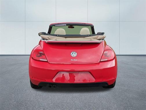 2016 Volkswagen Beetle 1.8T SE