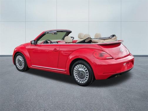 2016 Volkswagen Beetle 1.8T SE