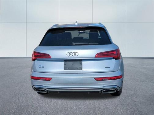 2023 Audi Q5 45 S line quattro Premium