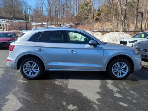 2023 Audi Q5 45 S line quattro Premium
