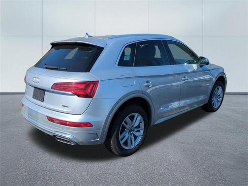 2023 Audi Q5 45 S line quattro Premium