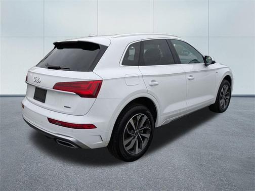 2024 Audi Q5 45 S line quattro Premium