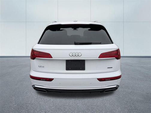 2024 Audi Q5 45 S line quattro Premium