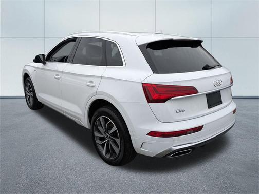 2024 Audi Q5 45 S line quattro Premium