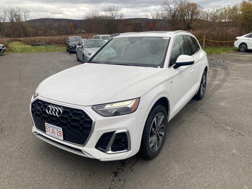 2024 Audi Q5 45 S line quattro Premium