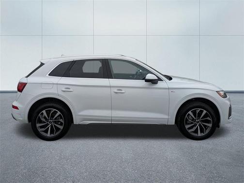 2024 Audi Q5 45 S line quattro Premium