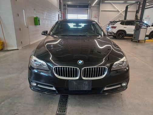 Black Sapphire Metallic 2016 BMW 535 i xDrive