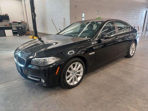 Black Sapphire Metallic 2016 BMW 535 i xDrive