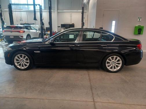 Black Sapphire Metallic 2016 BMW 535 i xDrive