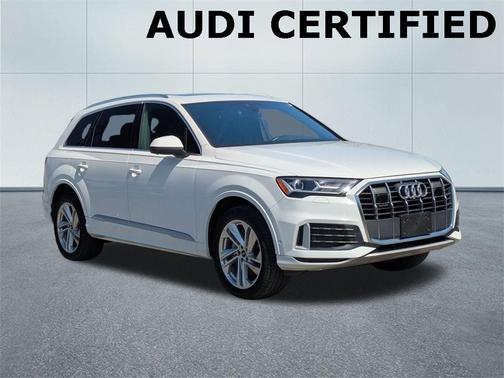 2022 Audi Q7 45 Premium Plus
