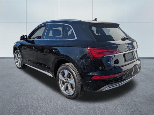 2024 Audi Q5 40 Premium
