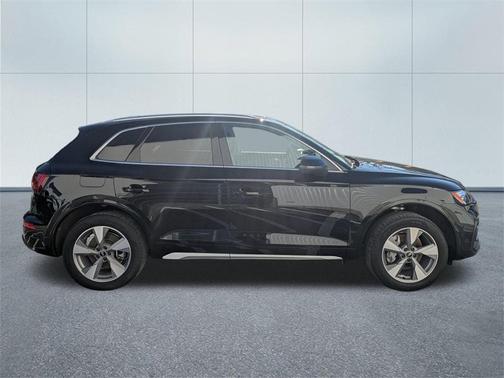 2024 Audi Q5 40 Premium