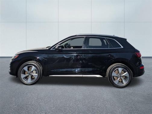 2024 Audi Q5 40 Premium