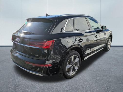 2024 Audi Q5 40 Premium