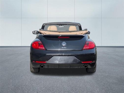 2014 Volkswagen Beetle 2.0T R-Line