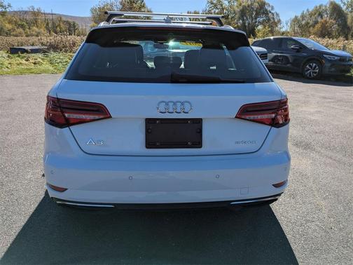 2017 Audi A3 e-tron 1.4T Premium